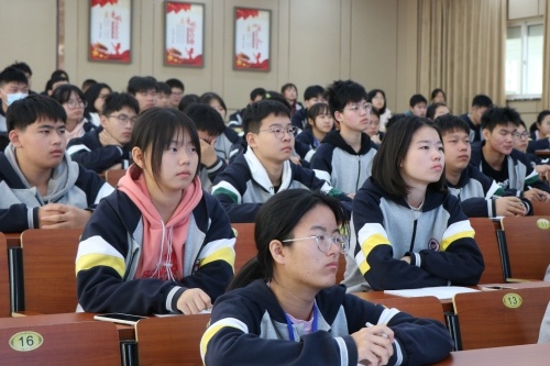 聚焦双高建设 争做五能干部——记嘉兴市建筑工业学校21级新生团学