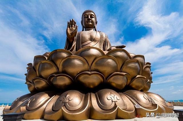 世界最大的释迦牟尼佛坐像,拜过很灵验,你觉得呢?
