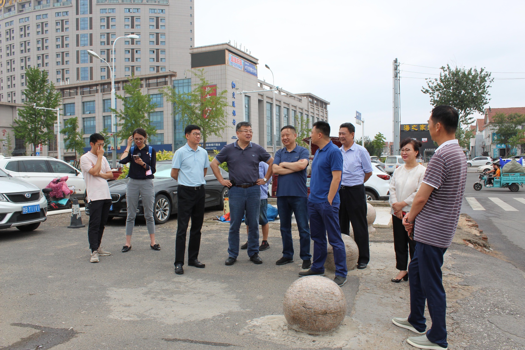 市城市管理局副局长王镝一行到即墨区调研城市管理工作