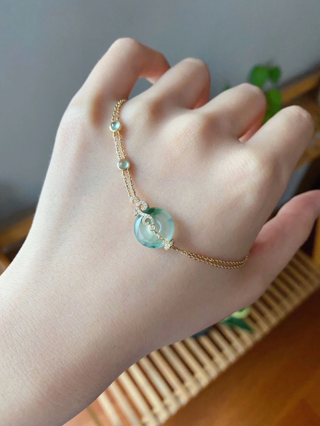 温婉动人平安扣翡翠手链