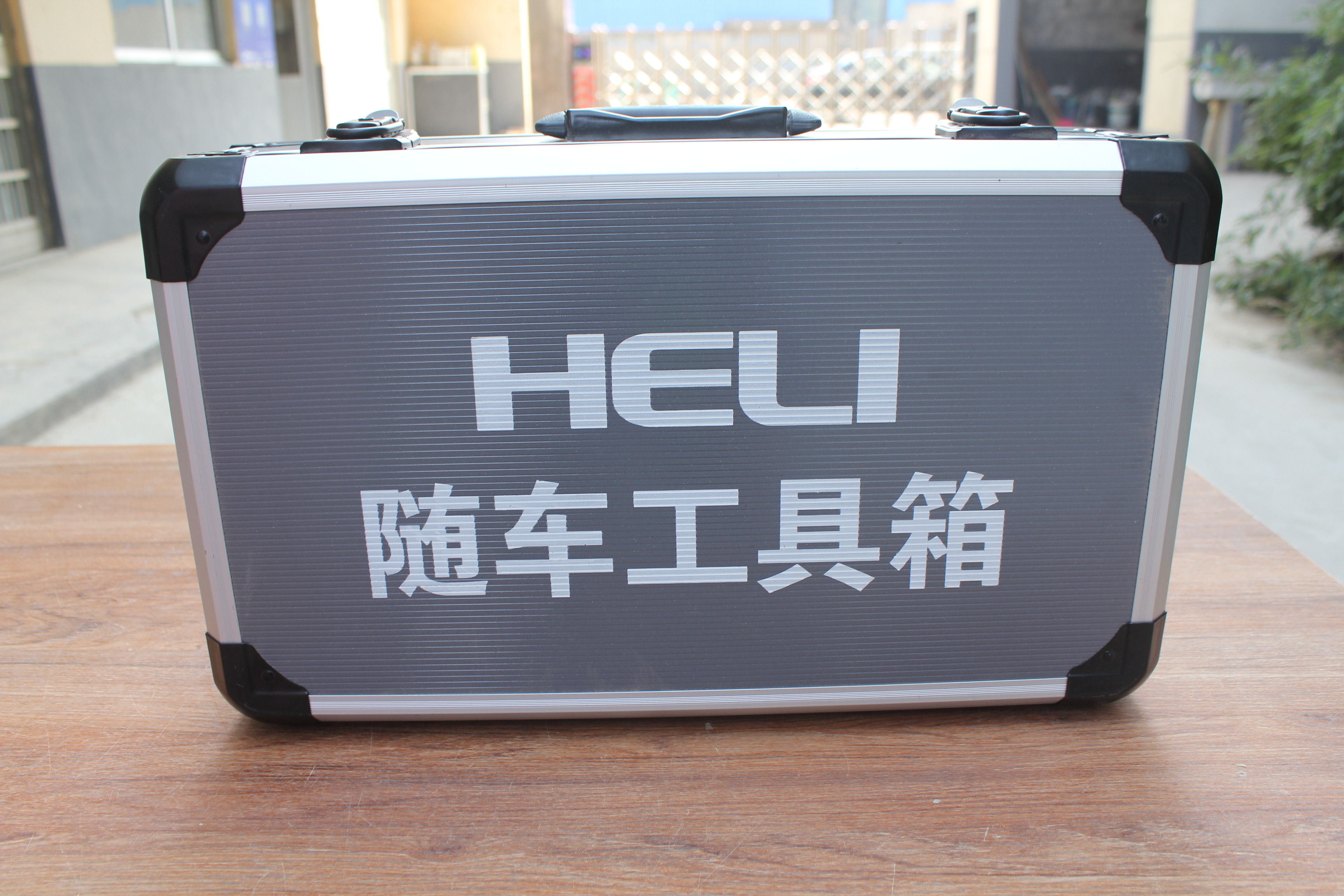 临沂铝箱定制厂家,临沂铝合金工具箱定制厂家