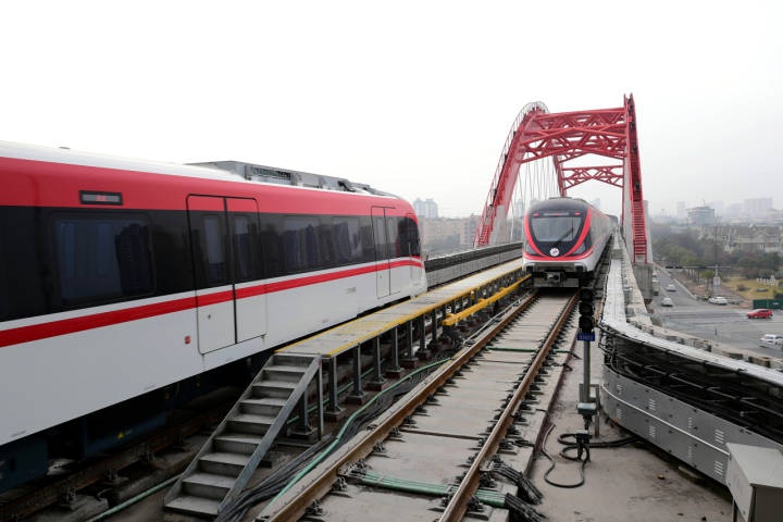 市民试乘轨道交通 金华迎来轨道交通时代