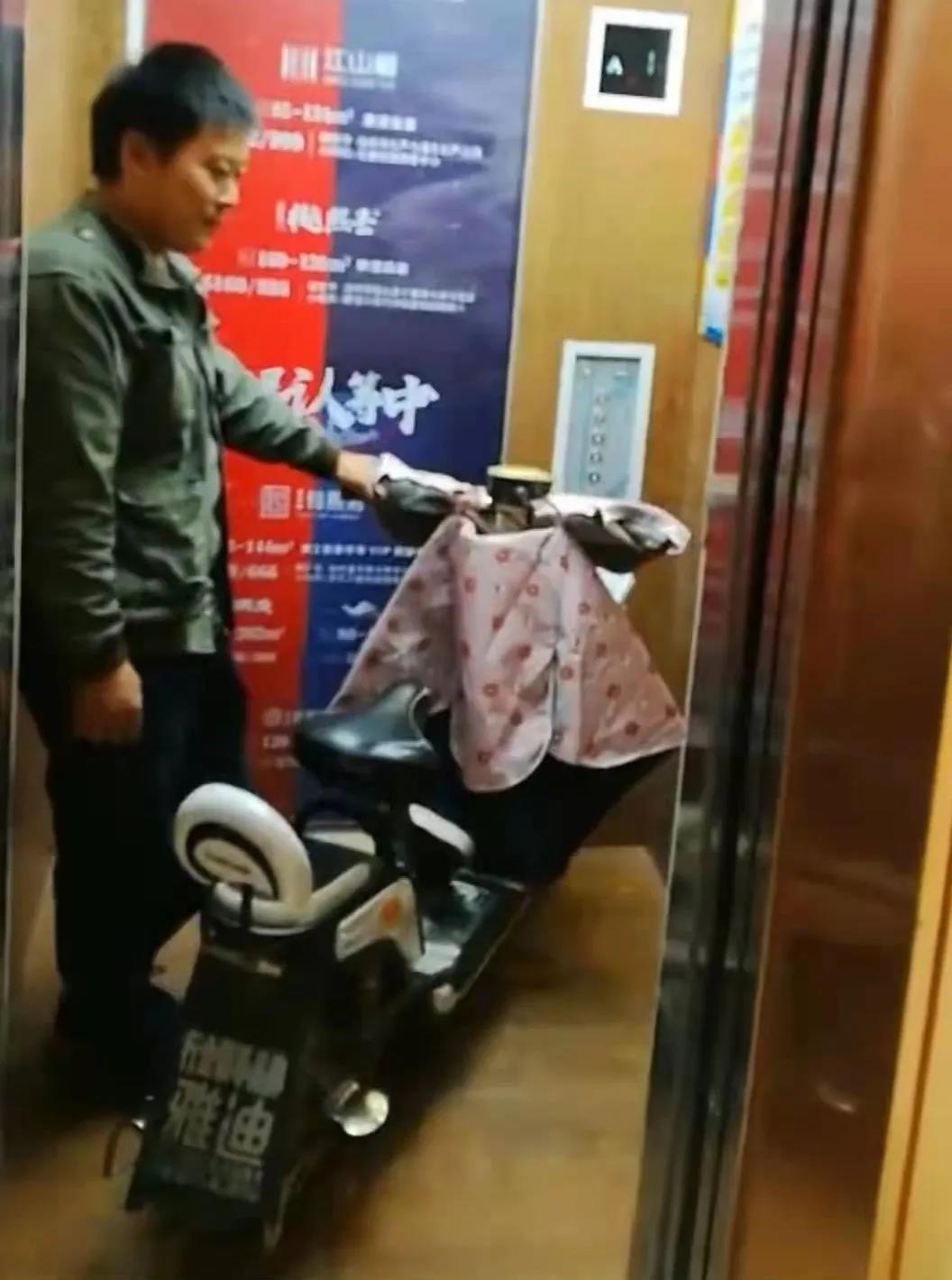 沧州部分小区试装电梯阻车器