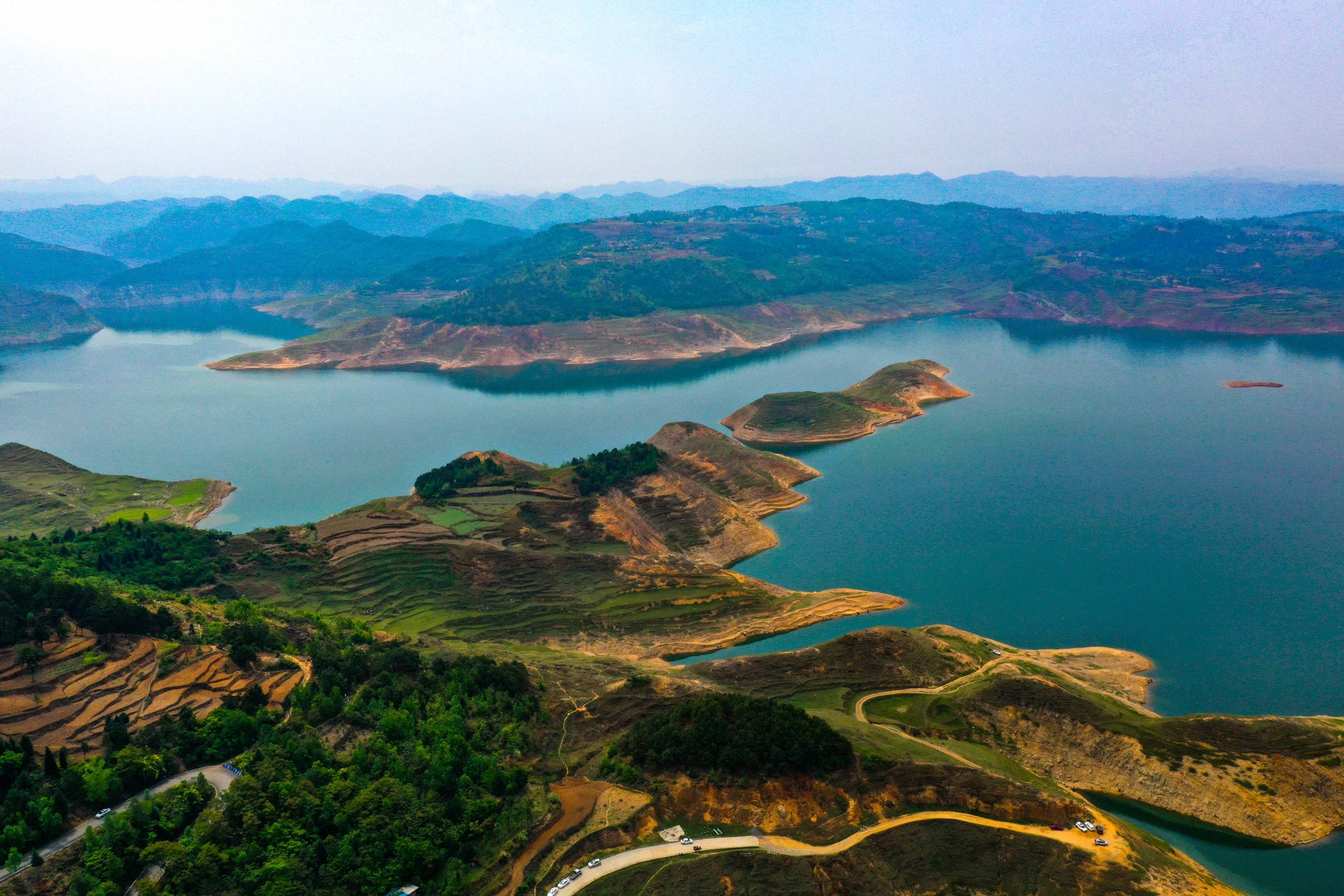 贵州黔西:支嘎阿鲁湖 春景美如画