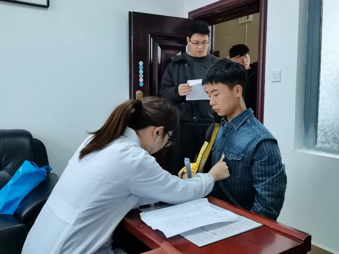 【征兵】平坝区开展2024年春季征兵体检工作