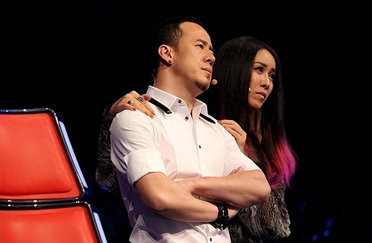 杨坤那英到底是什么关系?看到他们私人聚会才明白:原来是一路人