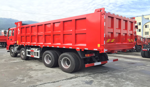 前四后八自卸车车厢标准尺寸是多少?