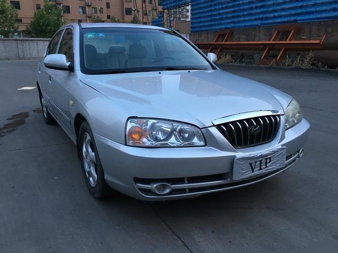 关于05年款的现代伊兰特车型,其自动挡版本的油耗情况因驾驶环境和