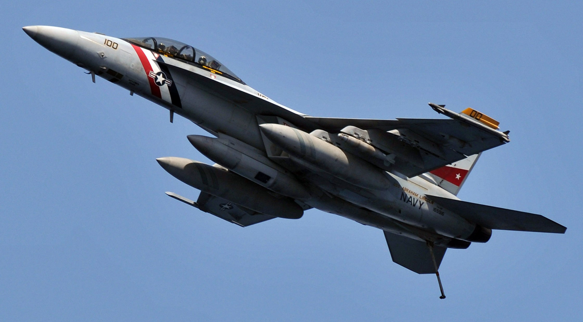 美国海军"超级大黄蜂"舰载战斗机大图欣赏