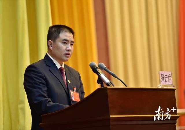 聚焦两会|清城区九届人大一次会议召开,廖家杰作政府工作报告