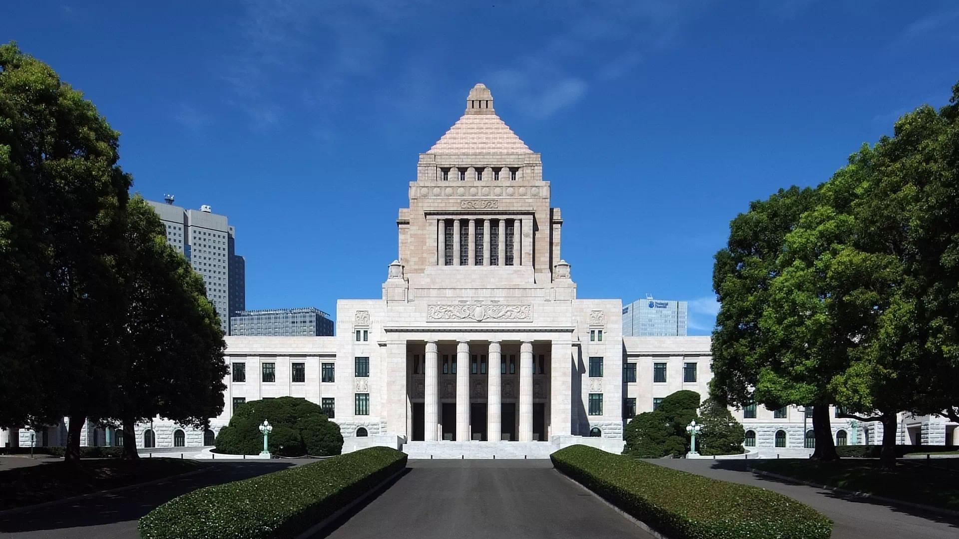 日本反對黨向國會提交對政府進行不信任投票的決議草案