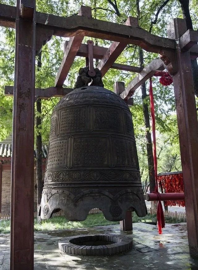 金代甲辰岁大铁钟