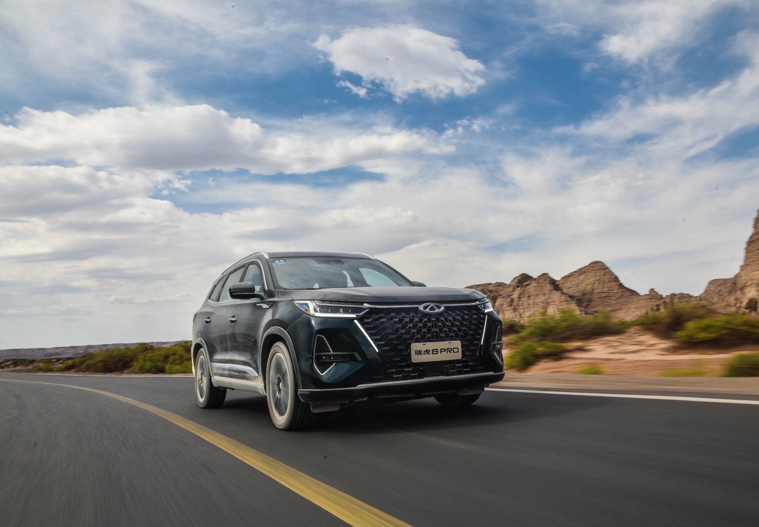 狠砸5亿的瑞虎8让我感受到奇瑞年轻化的决心,不过美中仍有不足