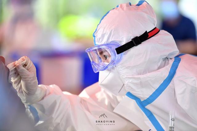 风景无边，爱心无界：为“壮士断腕”关闭景区的张家界加油