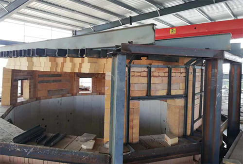 玻璃电熔窑炉(陈金方)日产50吨高白料玻璃瓶的全电熔窑炉