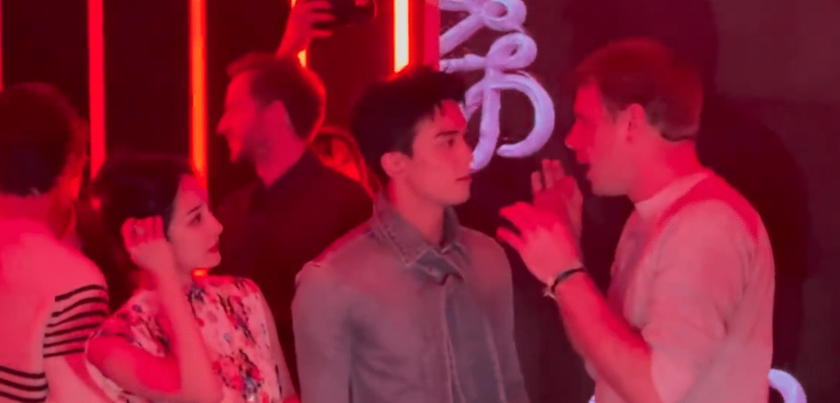 梦幻联动!杨幂,吴磊和贾樟柯导演同框,期待他们有机会合作!