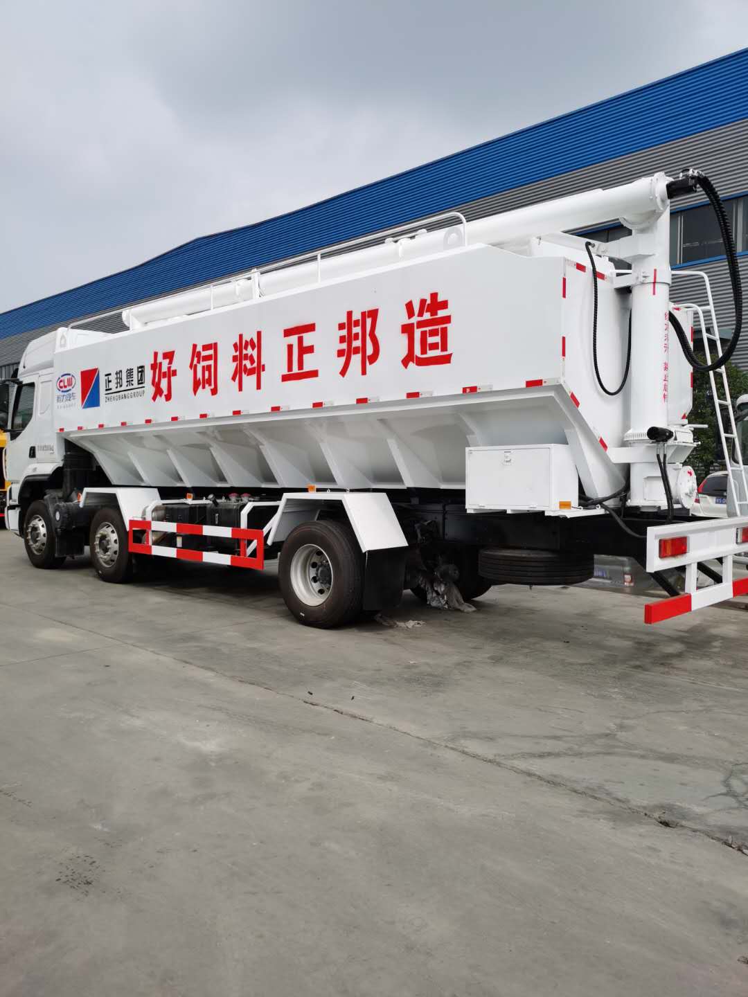 百度爱采购首页 商品专题_料散装饲料运输车主要用于从饲料厂向畜牧场