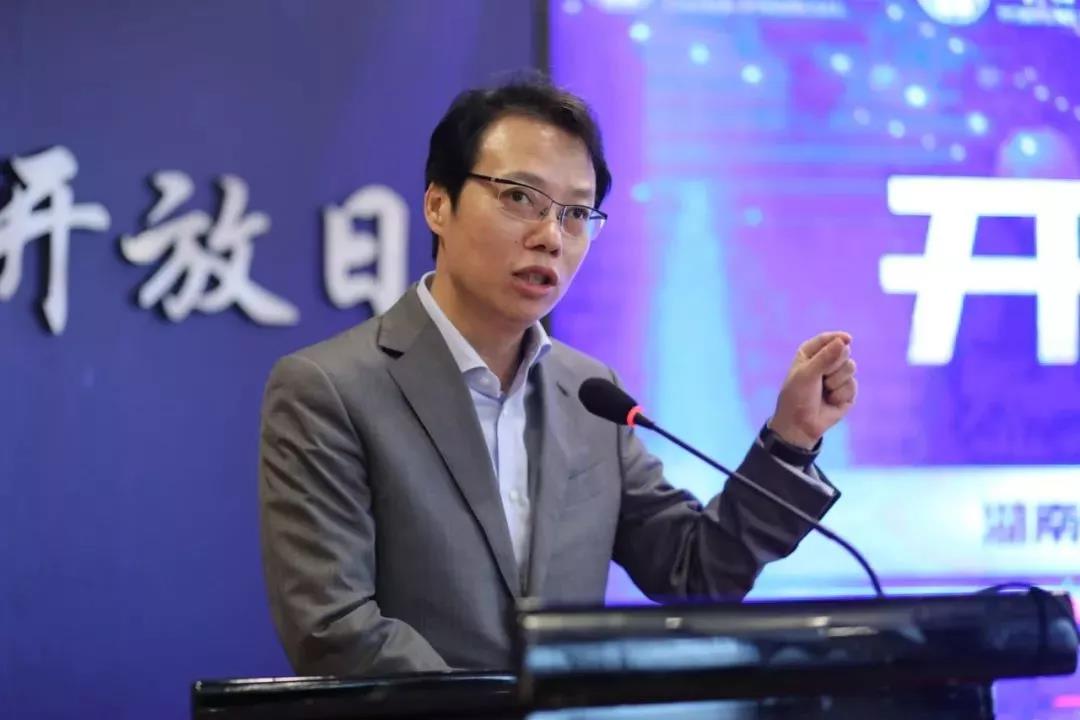 掌舵财信金控4年多后,胡贺波履新湘潭