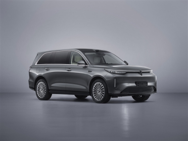新势力慌不慌 长城魏牌V9X实车亮相：剑指主流大六座SUV