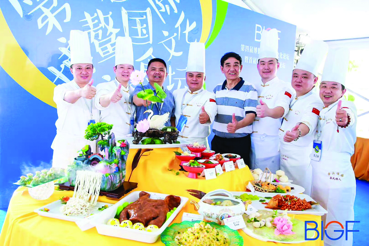 淮扬菜香飘博鳌美食论坛宴席由淮扬菜大师居长龙领衔制作