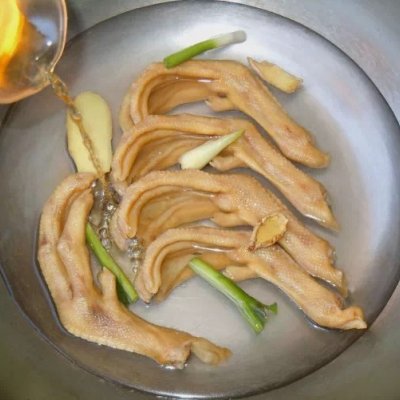 带着美食出去浪 糟香鸭掌