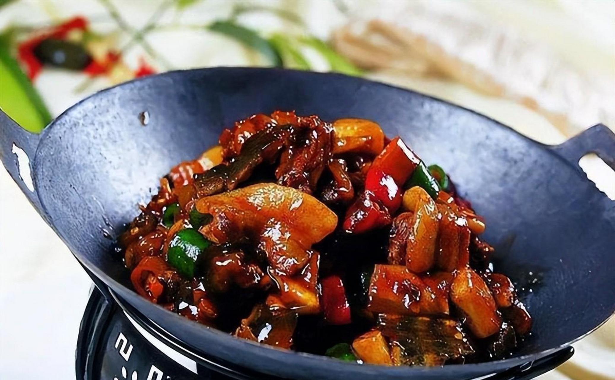 干锅浓汁甲鱼 原料: 净甲鱼1千克.