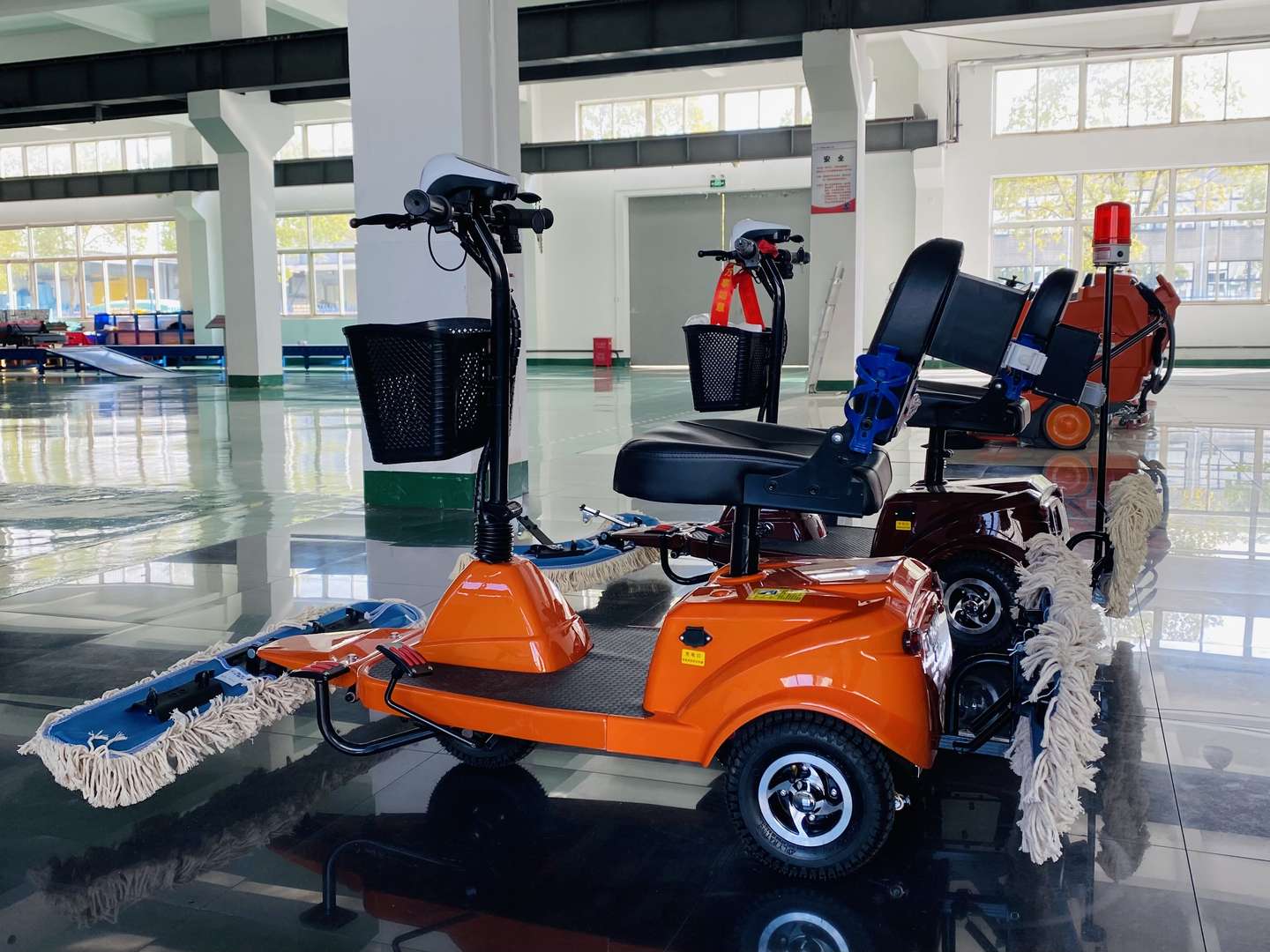 电动尘推车的保养维护