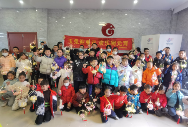 彭埠街道开展"环境卫生齐整治 喜迎亚运创文明"志愿服务活动