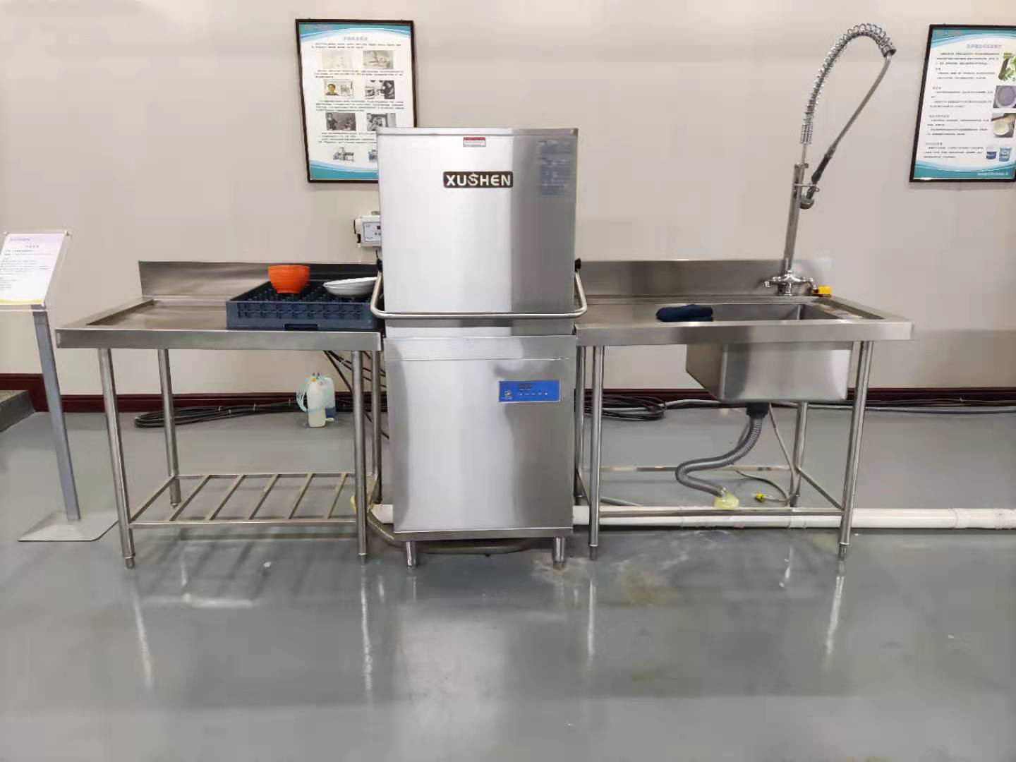 商用揭盖式洗碗机的实用小窍门