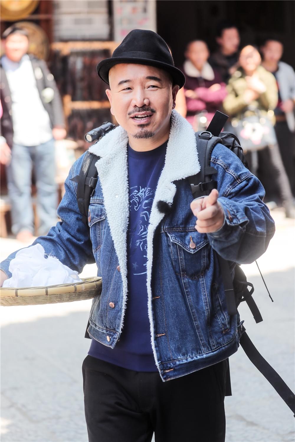 《乡爱13》刘能饰演者赵明远去世,其妹妹透露病因,剧组发文悼念