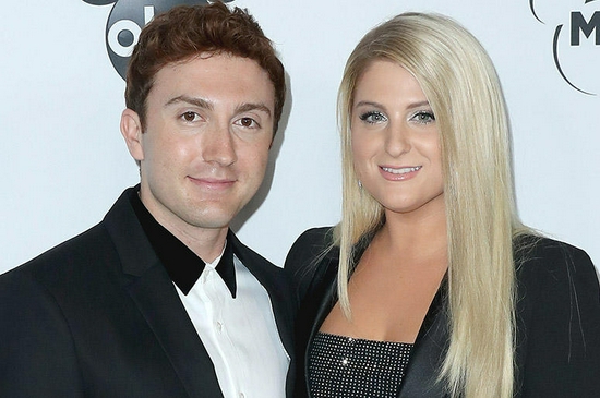 格莱美获得者梅根公开与恐慌症对抗全过程