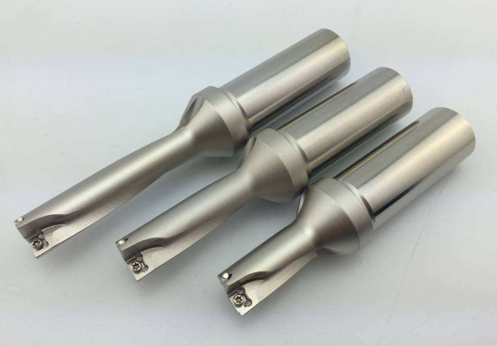 u钻的转速进给表