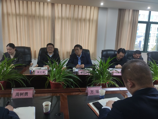 姜笑山深入"双千"挂点企业调研