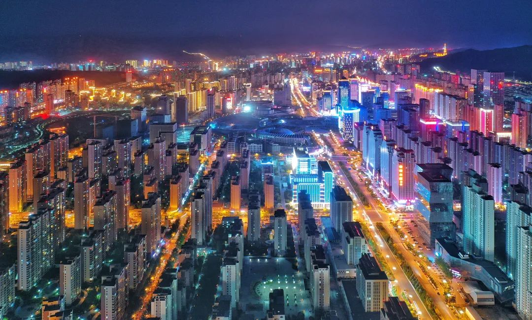 流光溢彩,领略西宁别样美