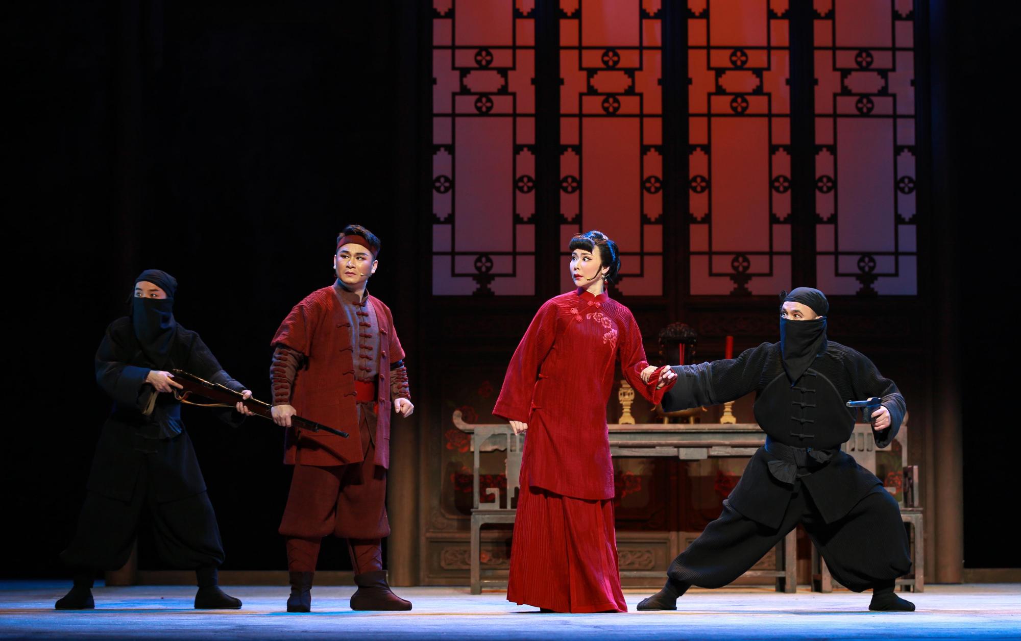 革命题材湖北花鼓戏《红荷》在京上演 弘扬革命精神