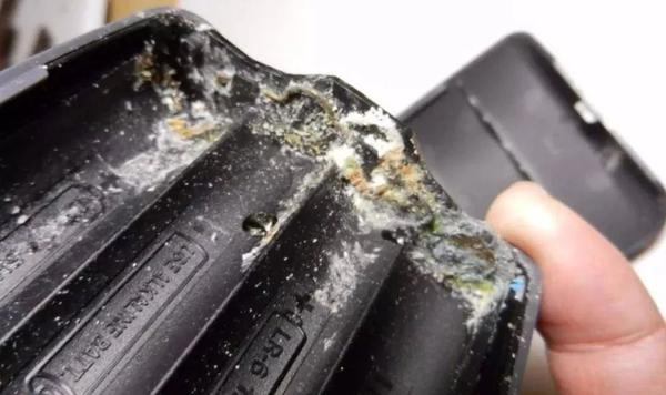 智能锁电池漏液怎么办?