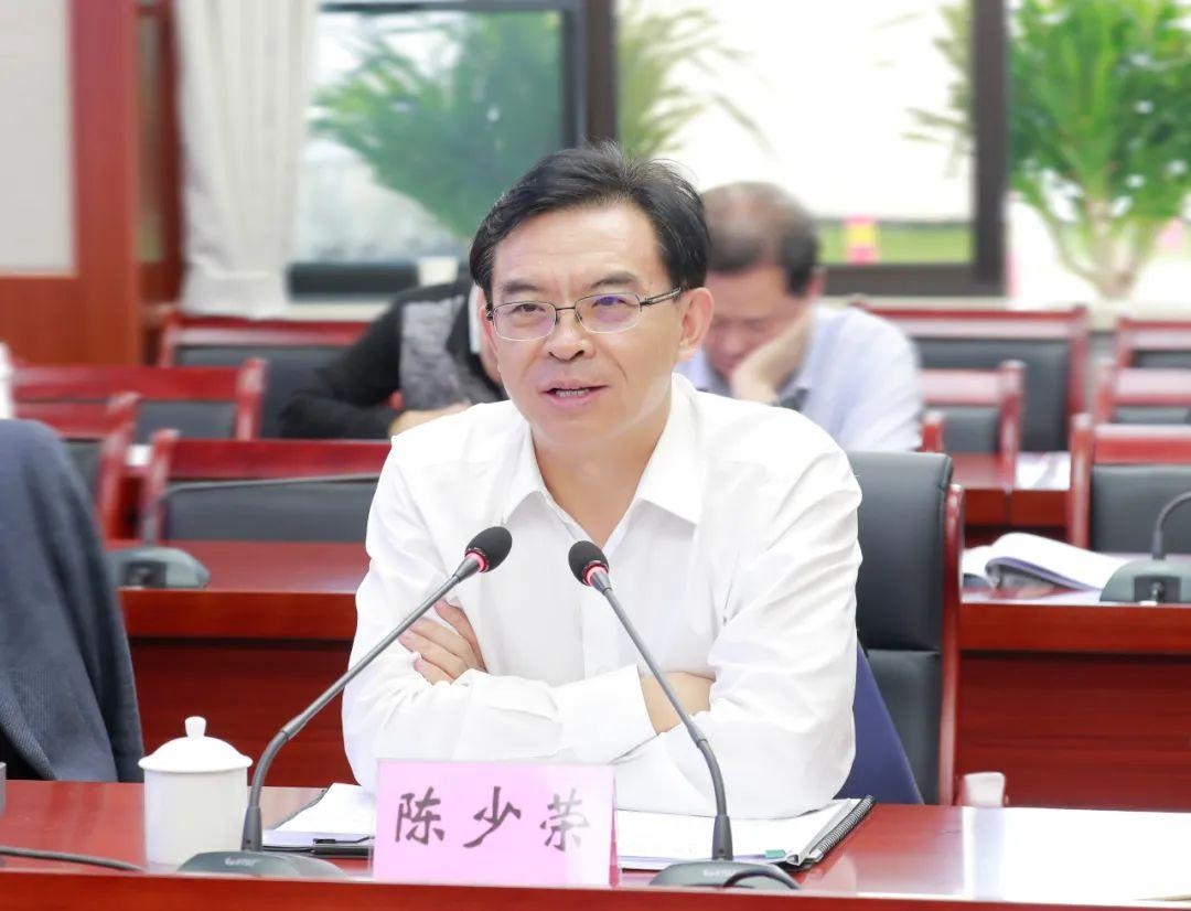 陈少荣与广东广新产业投资基金管理公司董事长吕洪波一行座谈