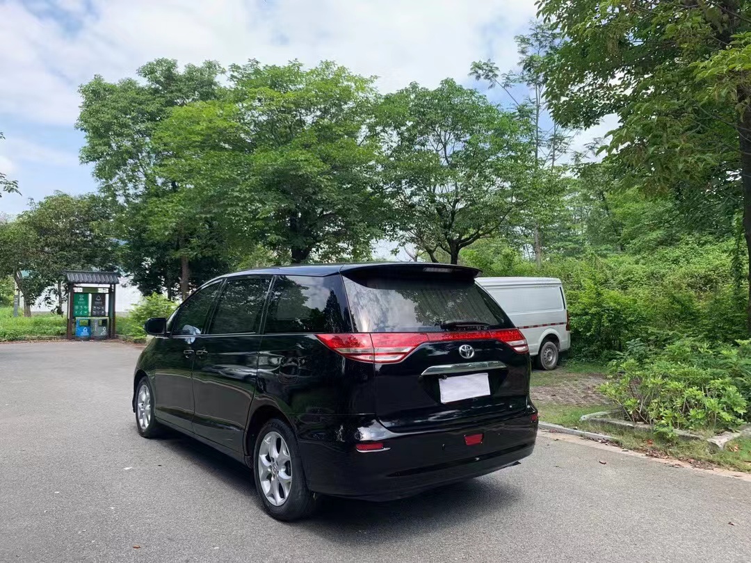 12年丰田大霸王仅售6.5万,豪华7座mpv,居家旅行的最佳车型