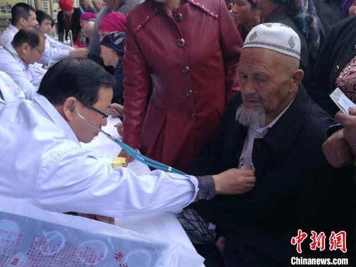 "最美科技工作者"马依彤:用先进医术让边疆人民有"医靠"