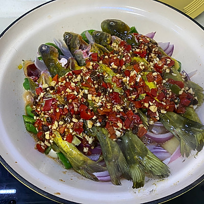 百吃不厌的剁椒黄骨鱼(快手菜),你会做吗?