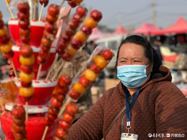 壹图集丨春节临近,年味渐浓,泰安六郎坟大集现场