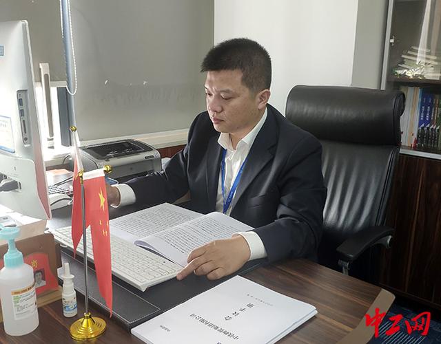 何智勇:冲锋在前 扛责在肩