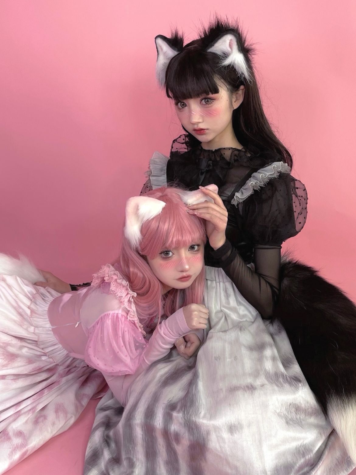 洛丽塔"猫咪裙"火出圈,粉色俏皮,灰色端庄,你更爱哪一款?