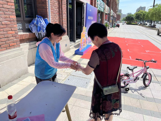 "发挥先锋作用,永葆先进本色"丁兰街道开展七一主题党日活动