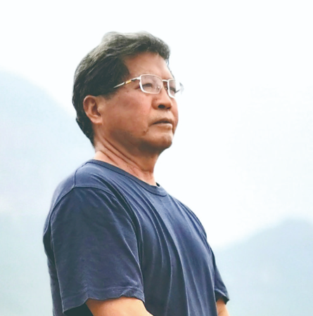 头条大赛(第15季)丨王忠德:微笑走向未来——《岁月与回望》前言