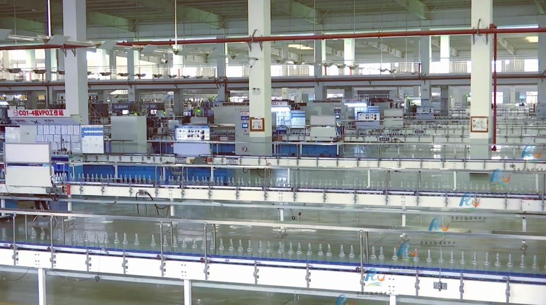 【关注】华兴玻璃:全线不停歇 满产赶订单