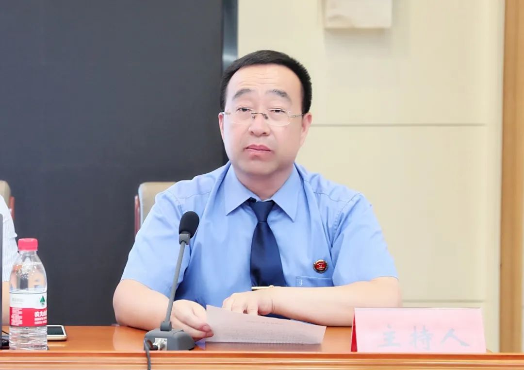 山东大学法学院副院长冯俊伟教授走进菏检"星光课堂"作专题讲座