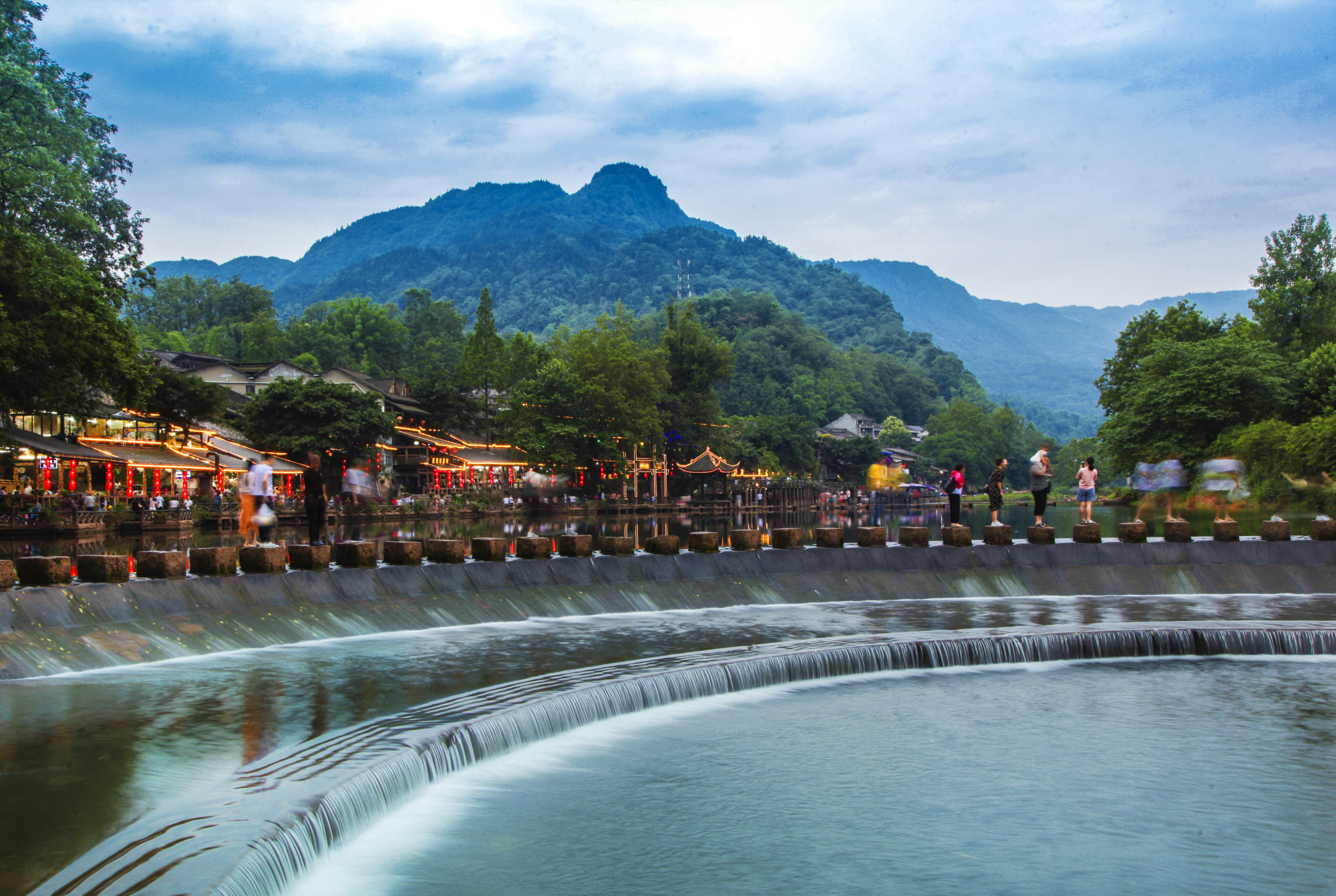 眉山市与重庆市涪陵区共促文旅市场发展,互推景区景点