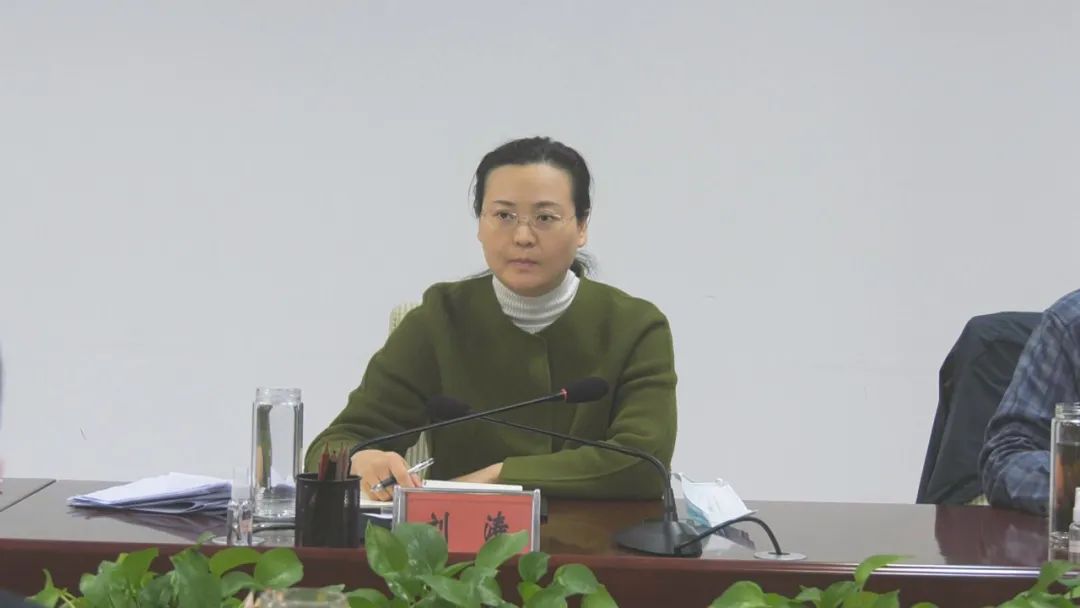 于保叙主持召开县委常委会会议