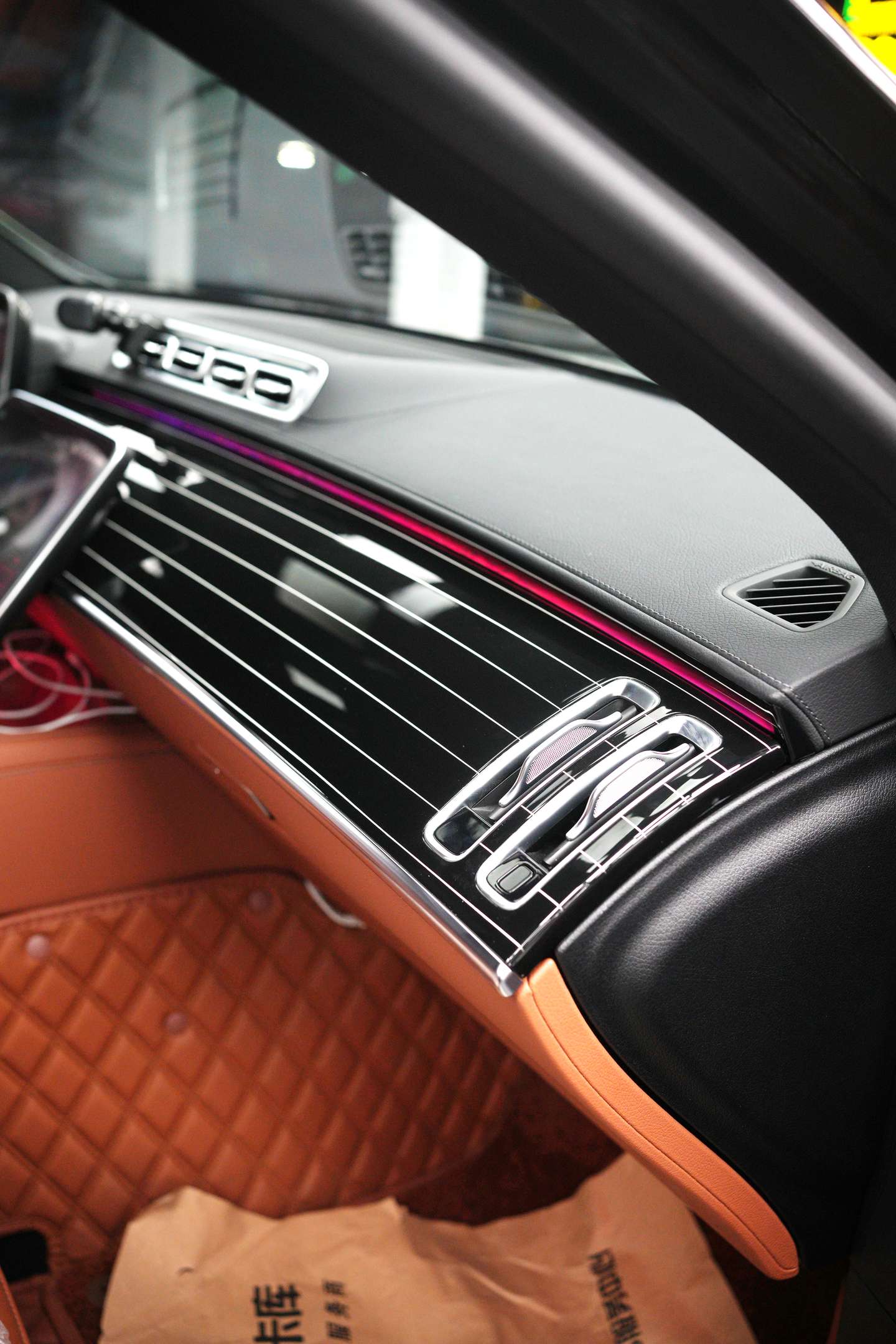 奔驰s400改装钢琴黑桃木内饰,真的很香!